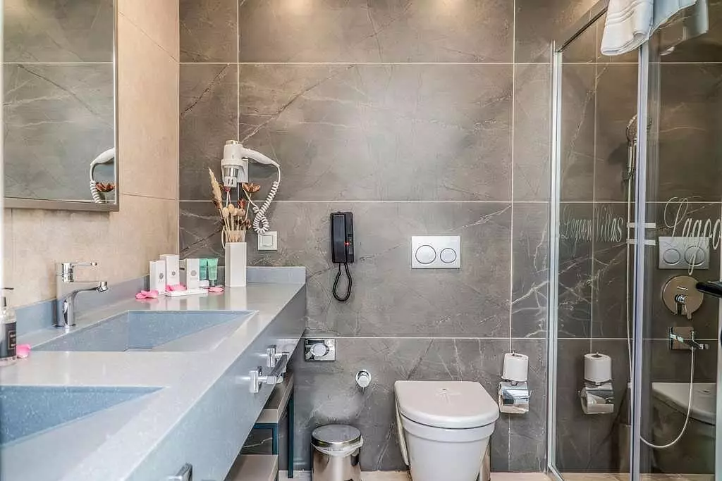 سرویس بهداشتی هتل رویال وینگز آنتالیا